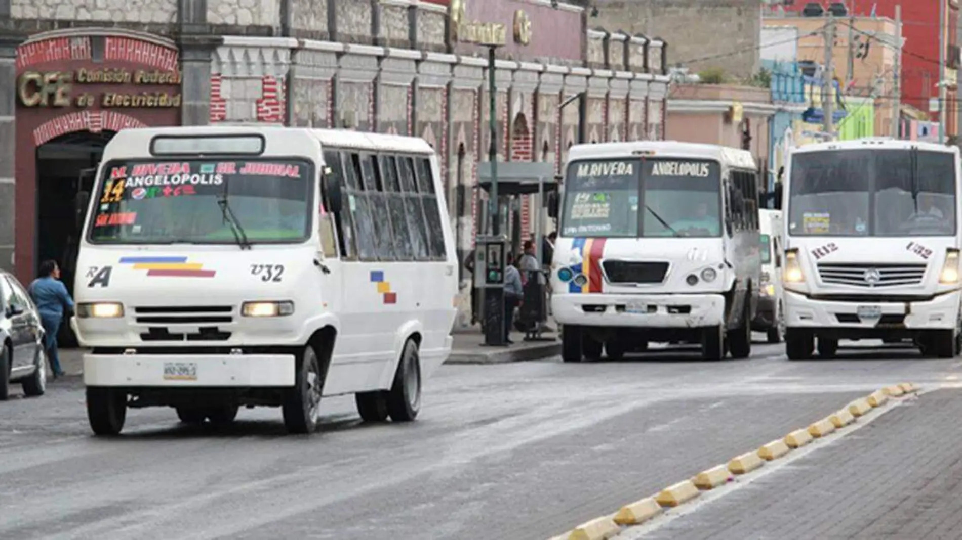 El transporte público en Puebla se mantiene como el medio de movilidad de miles de personas diariamente